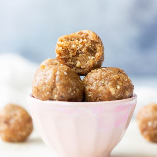 No-Bake Date Coconut Energy Bites