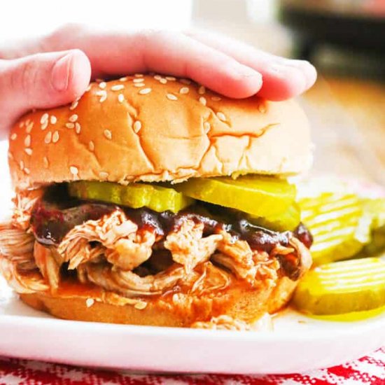 Easy Slow Cooker Pulled Pork