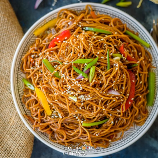 Vegetarian Teriyaki Noodles