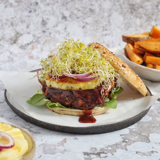 BBQ Black Bean Jackfruit Burger