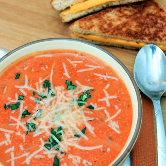 Slow Cooker Tomato Basil Soup