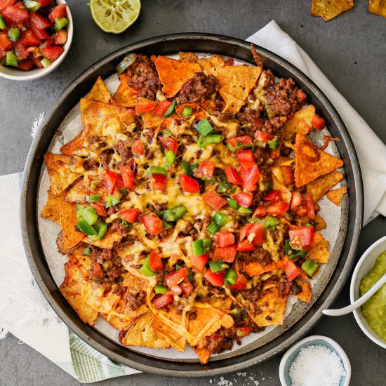 Spicy beef nachos