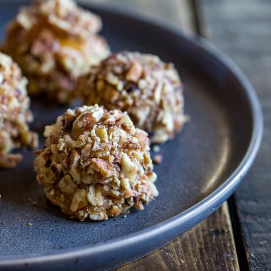 Caramel Pecan Bites