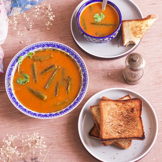 Spicy Tomato Curry with Okra