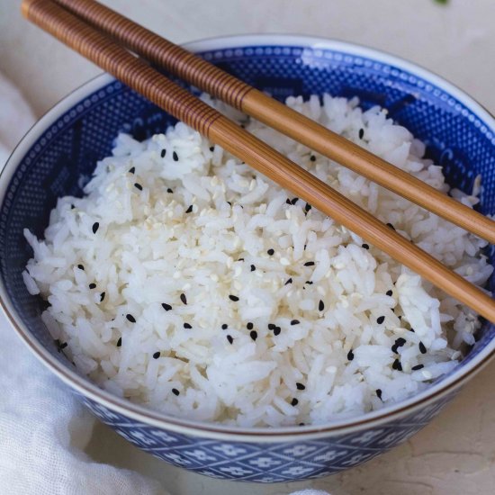 How to cook white rice on the stove