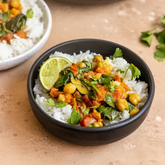 Chickpea Tomato Spinach Curry