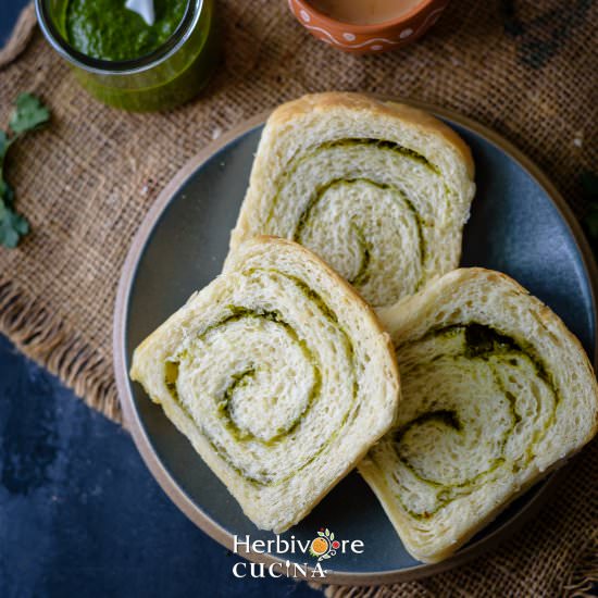 Cilantro Sauce (chutney) Bread