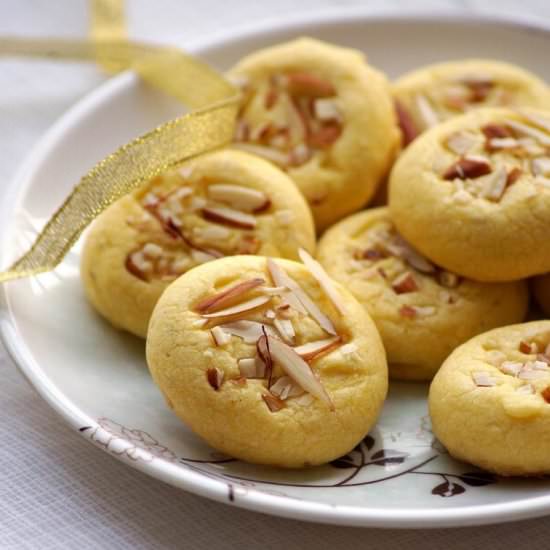 Eggless Saffron Cookies