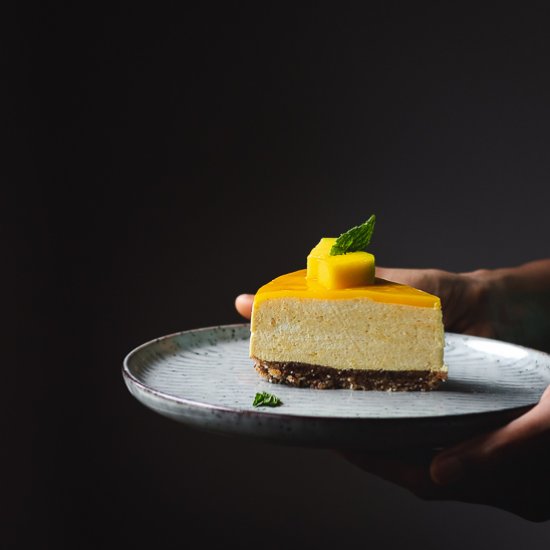 No-Bake Mango Mousse cake