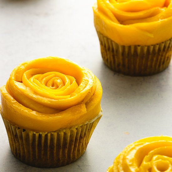 Vegan|Gluten-free| Mango cupcakes