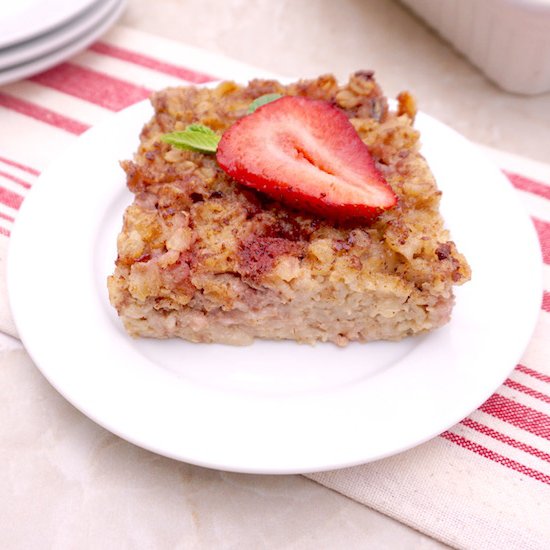 Strawberry Banana Baked Oatmeal