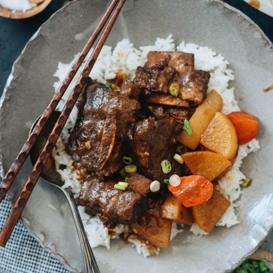 Korean Instant Pot Short Ribs