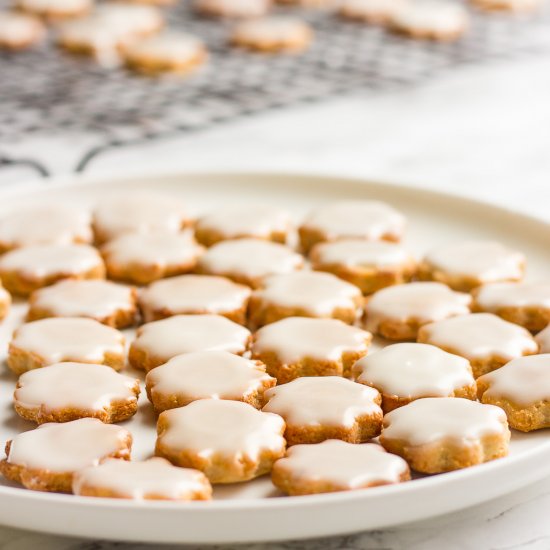 Vegan Almond Cookies