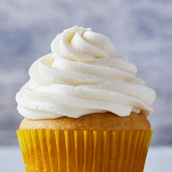 Fluffy Vanilla Frosting