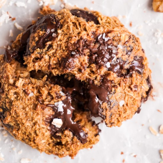 Oatmeal Walnut Choco Chip Cookie