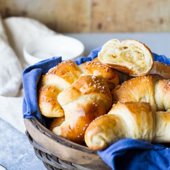 Vanilla Custard Crescent Rolls