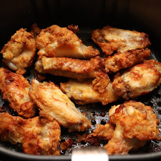 Air Fryer Hooter’s Chicken Wings