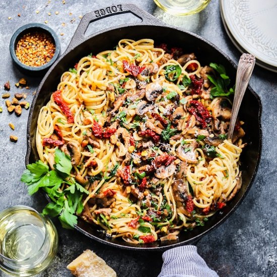 buttery pantry pasta w/ mushrooms