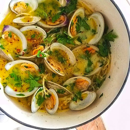 Saucy Clam Pasta