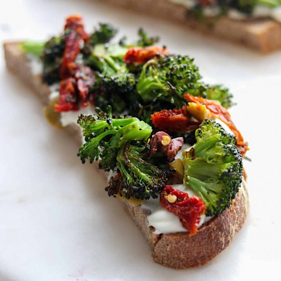 Roasted Broccoli Smørrebrød