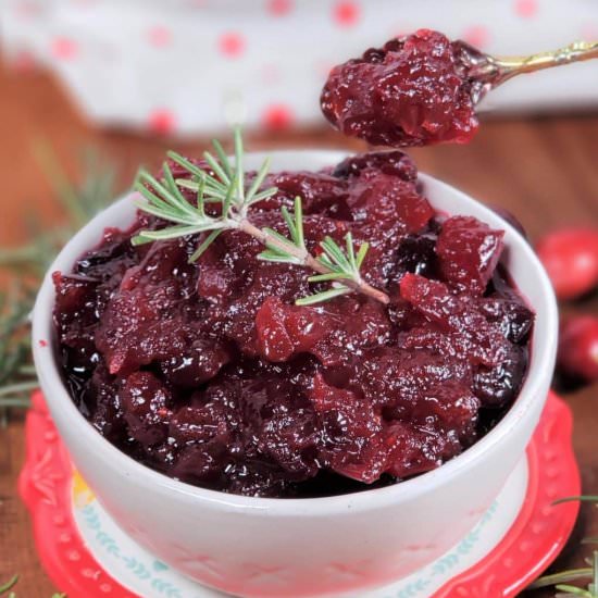 Instant Pot Spiced Cranberry Sauce