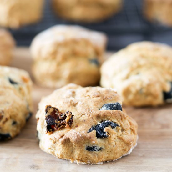 Sundried tomato and olive scones