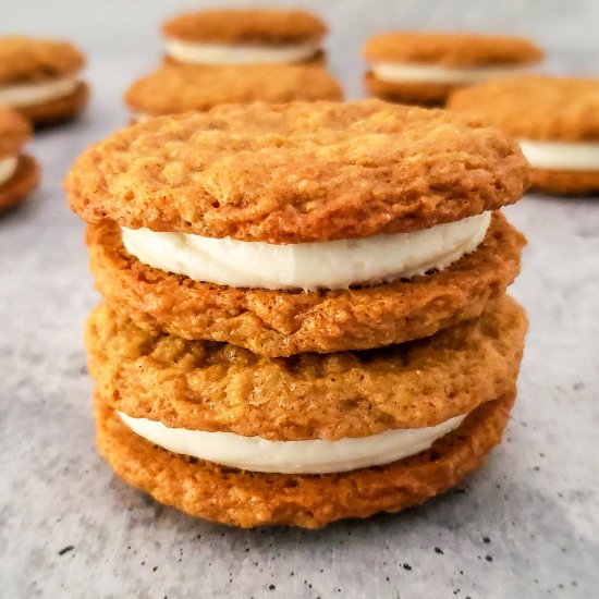 Homemade Oatmeal Creme Pies