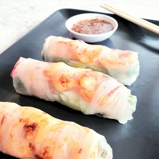 Vietnamese Summer Rolls with Shrimp