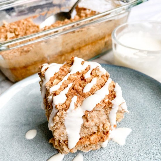 Cinnamon Roll Vegan Baked Oatmeal