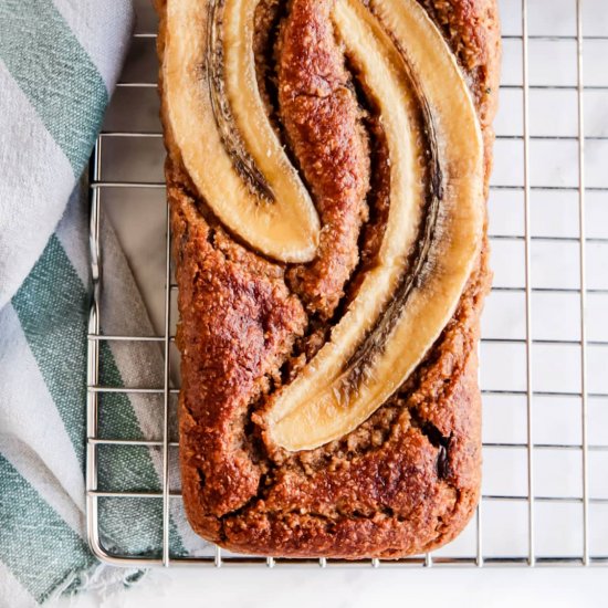 Vegan and healthy banana bread