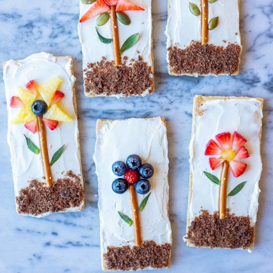 Flower Garden Graham Crackers