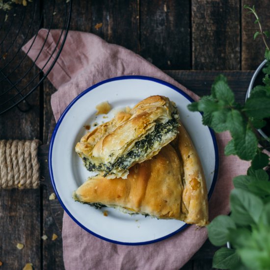 Greek spinach pie w homemade phyllo