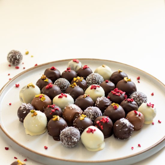 Chocolate Date Truffles