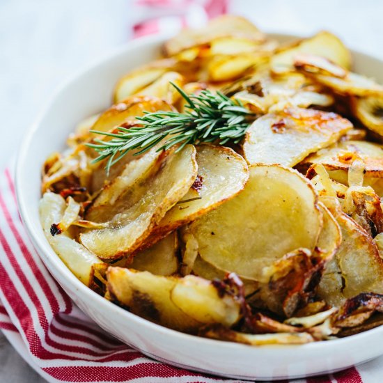 Roasted Potatoes w Onions + Rosemary