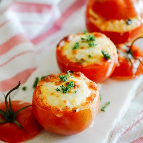 Breakfast Baked Tomatoes