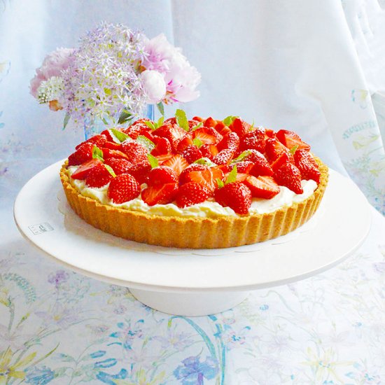 Strawberry Tart with Basil Cream