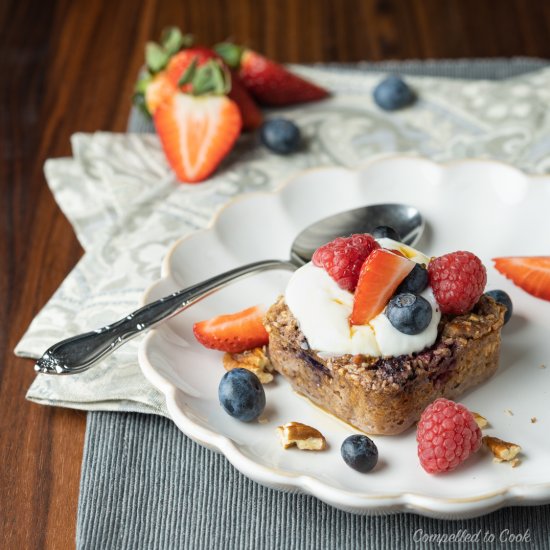 Baked Berry and Coconut Oatmeal