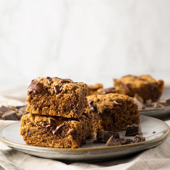 Salted Chocolate Chunk Blondies