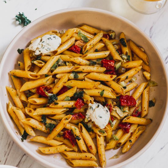 Vegan Creamy Sun-Dried Tomato Pasta