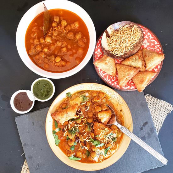 Samosa Chole Chat