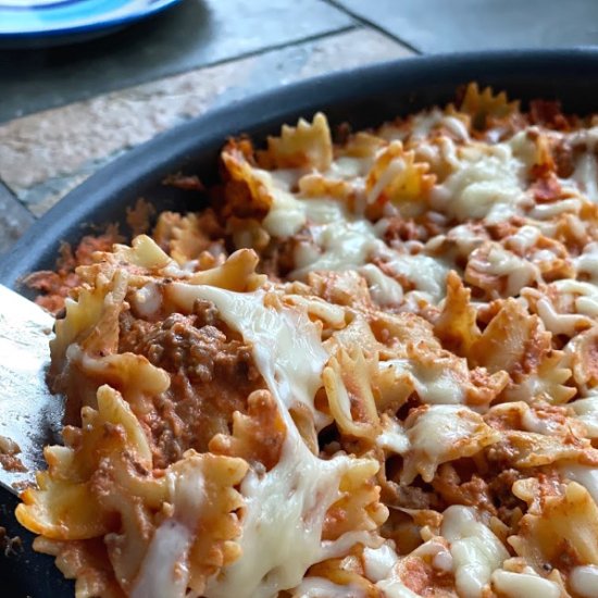 Easy Cheesy Beautiful Pasta Skillet