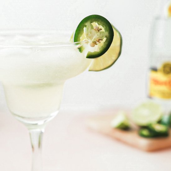 The Best Spicy Skinny Margarita