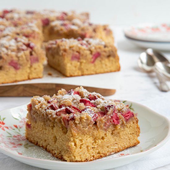 Rhubarb Crumb Cake