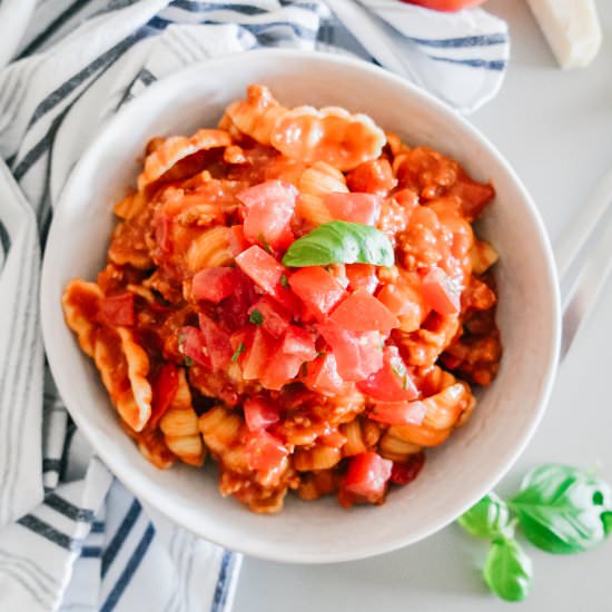 Fresh Tomato Pasta with Bruschetta