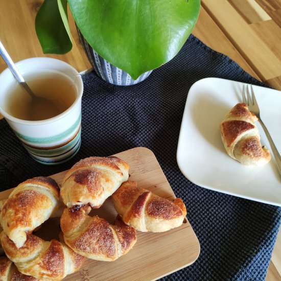 Easy Banana and Nutella Croissants