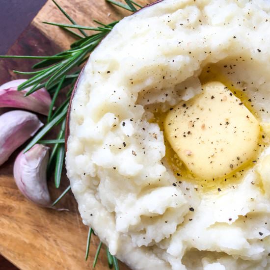 Instant Pot Garlic Mashed Potatoes