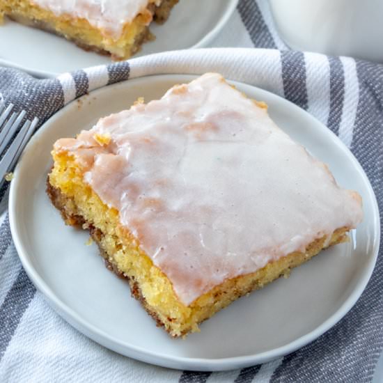 Honey Bun Cake