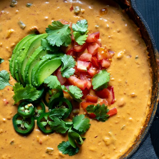 Chipotle Cashew Queso Dip