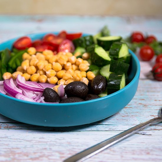 GREEK CHICKPEA SALAD