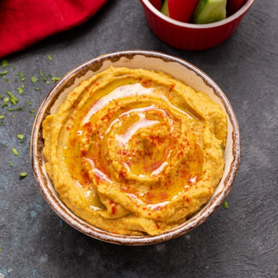 EASY AVOCADO HUMMUS